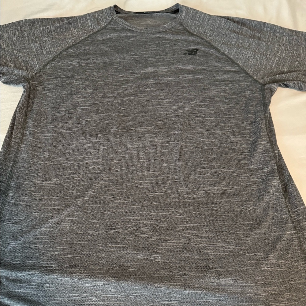 New balance l/xl T-shirt thin